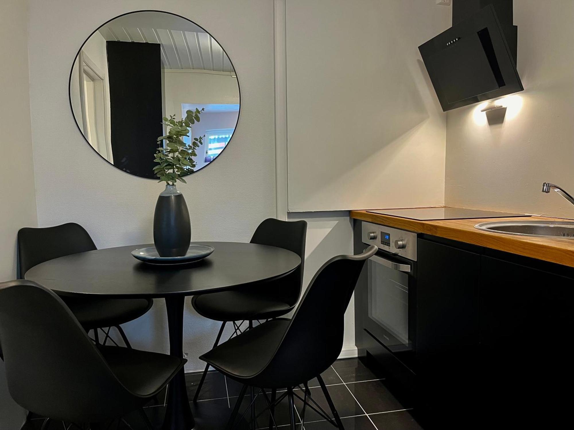 Five Apartments - Boutique Тромсе Екстер'єр фото