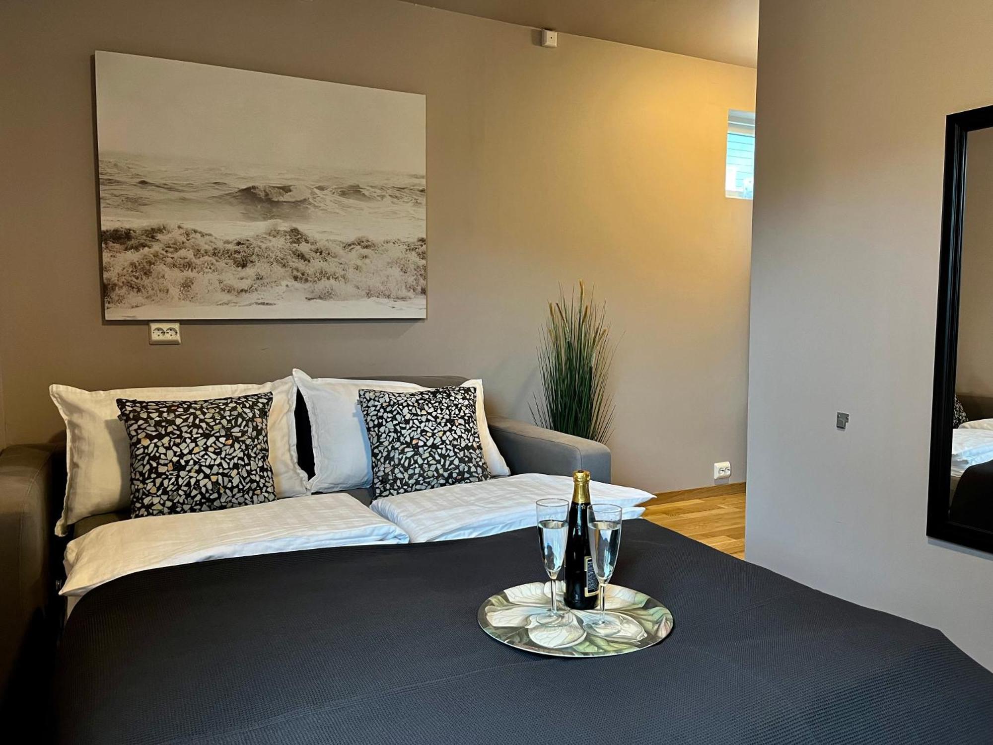 Five Apartments - Boutique Тромсе Екстер'єр фото