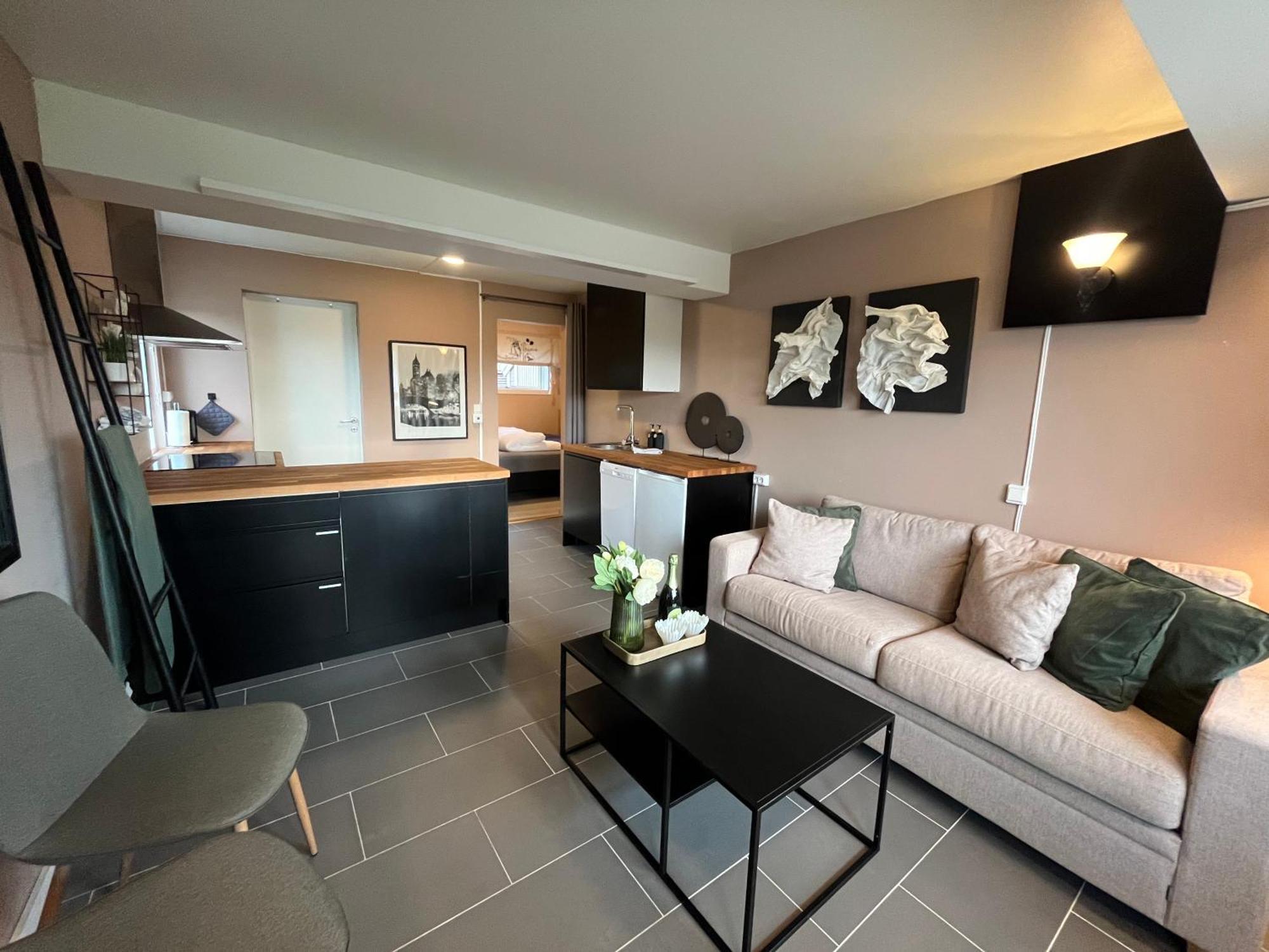Five Apartments - Boutique Тромсе Екстер'єр фото